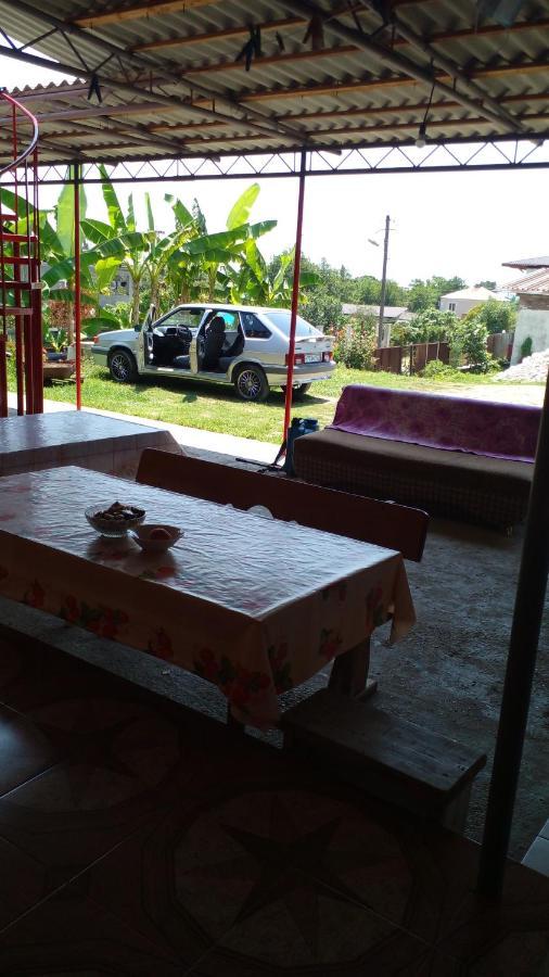 Guesthouse U Moti New Athos Exterior photo
