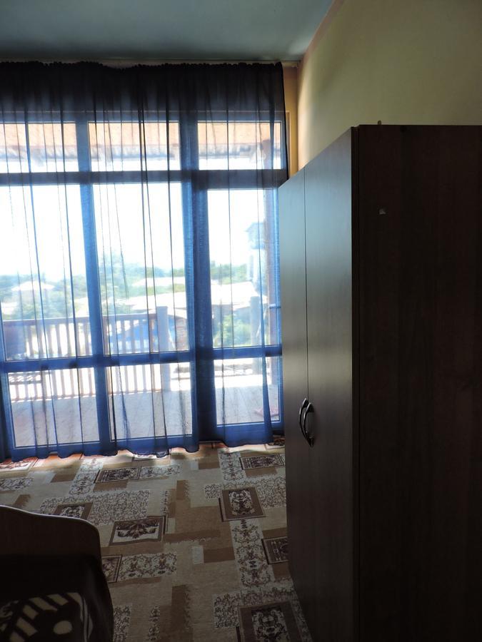 Guesthouse U Moti New Athos Exterior photo