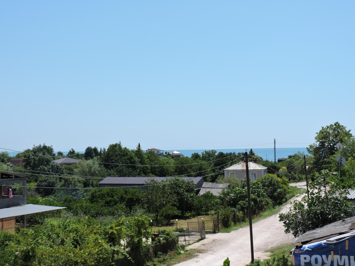 Guesthouse U Moti New Athos Exterior photo